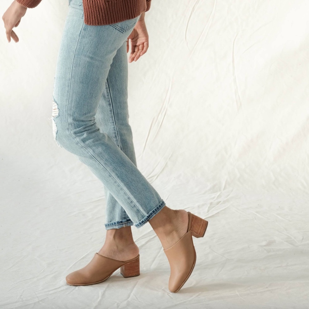 Nisolo All-Day Heeled Mule Shoes in Tan, Women's Size 9